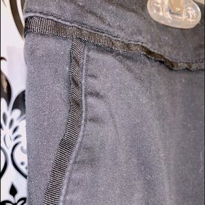 Covington Woman Capris